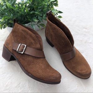 Ugg Wright belted shearling brown suede boots 8.5